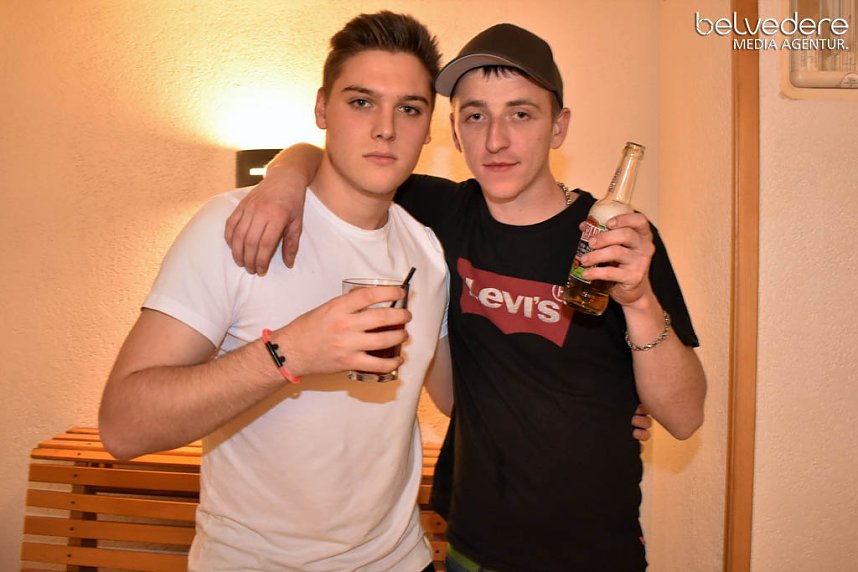 Party im Jugendclubhaus in Nordhausen - der Samstag