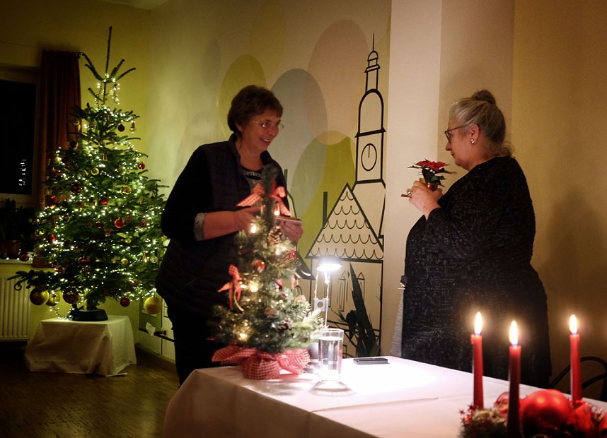 Mordsm&auml;&szlig;ig heitere Vorweihnachtslesung im HOC