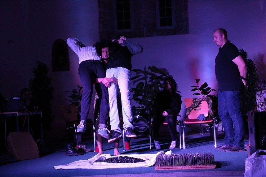 Zu Gunsten des Sole-Schwimmbads Artern