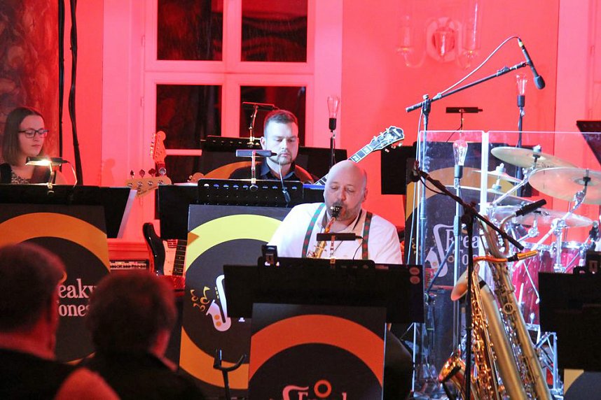 Wieder stehende Ovationen im Achteckhaus