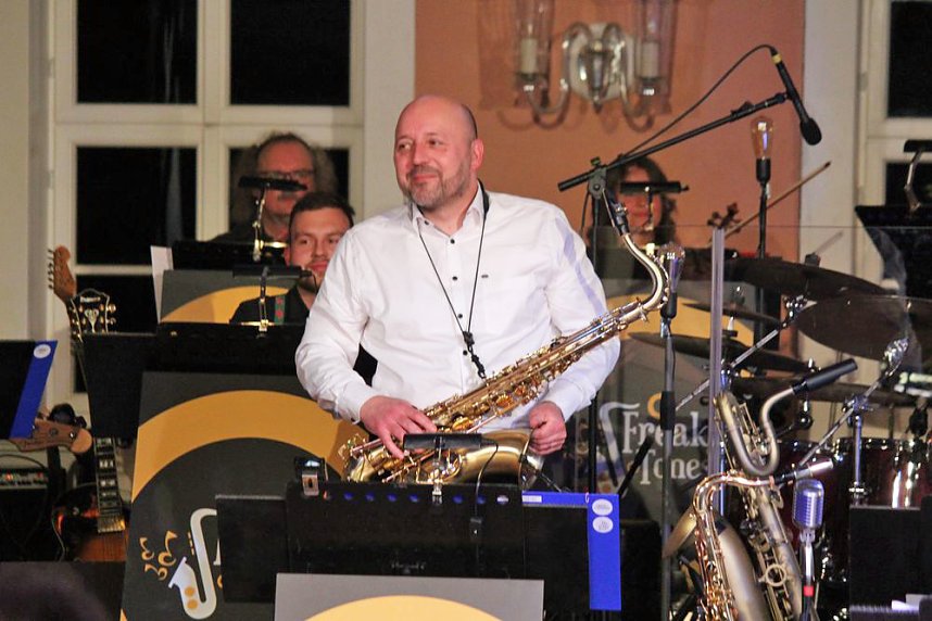 Wieder stehende Ovationen im Achteckhaus