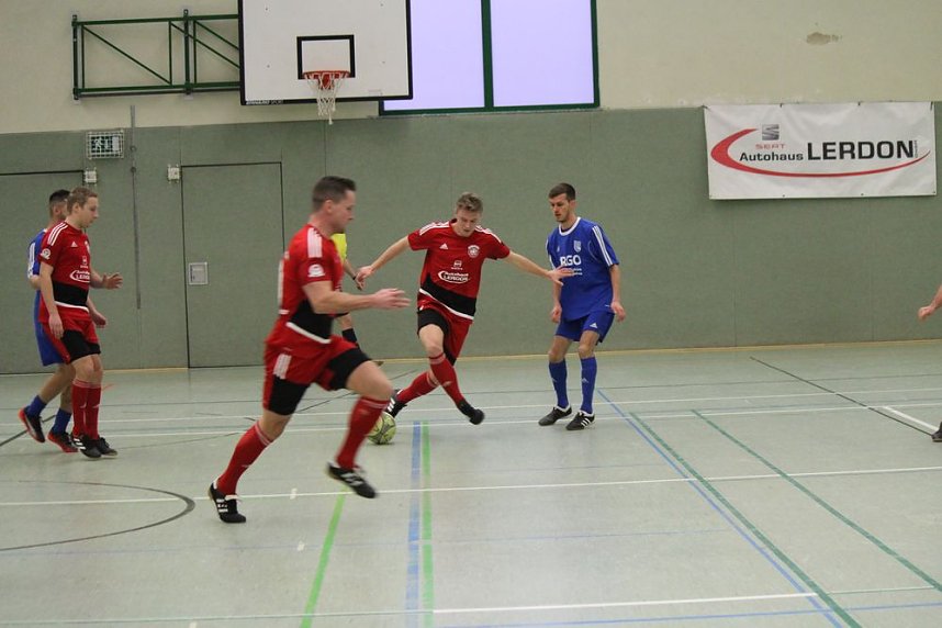 Zwischen G&auml;nsebraten und Raketen