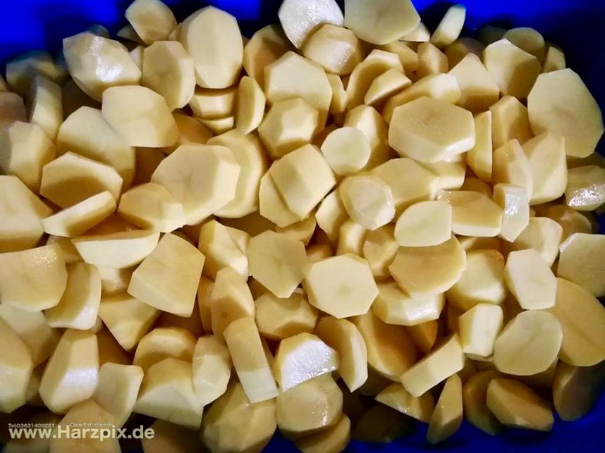 Kartoffelscheibenessen