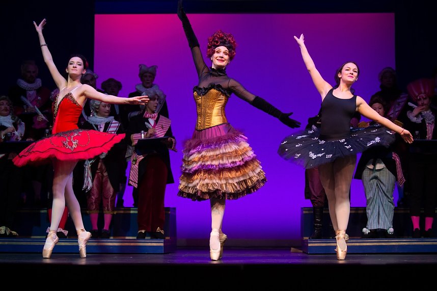 Premiere f&uuml;r das Tanzstudio Radeva