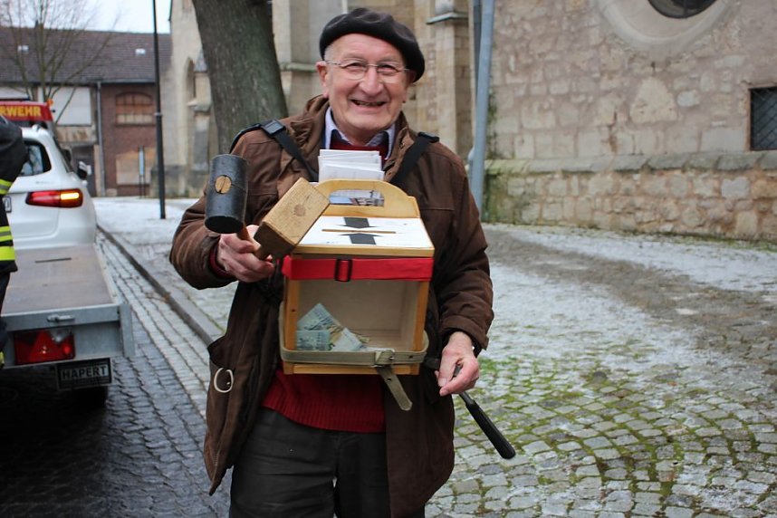 Die erste Glocke f&uuml;r Trinitatiskirche in der Stadt
