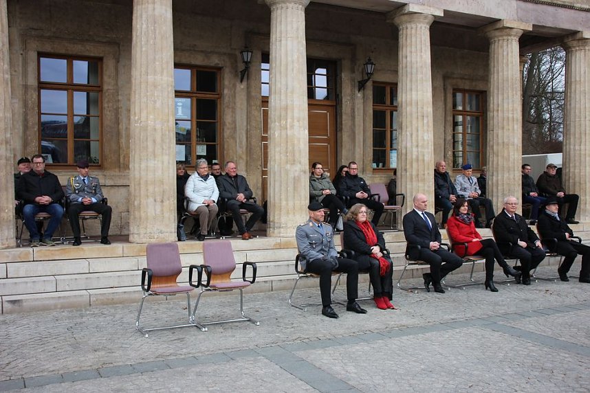 Vereidigung auf dem Markt
