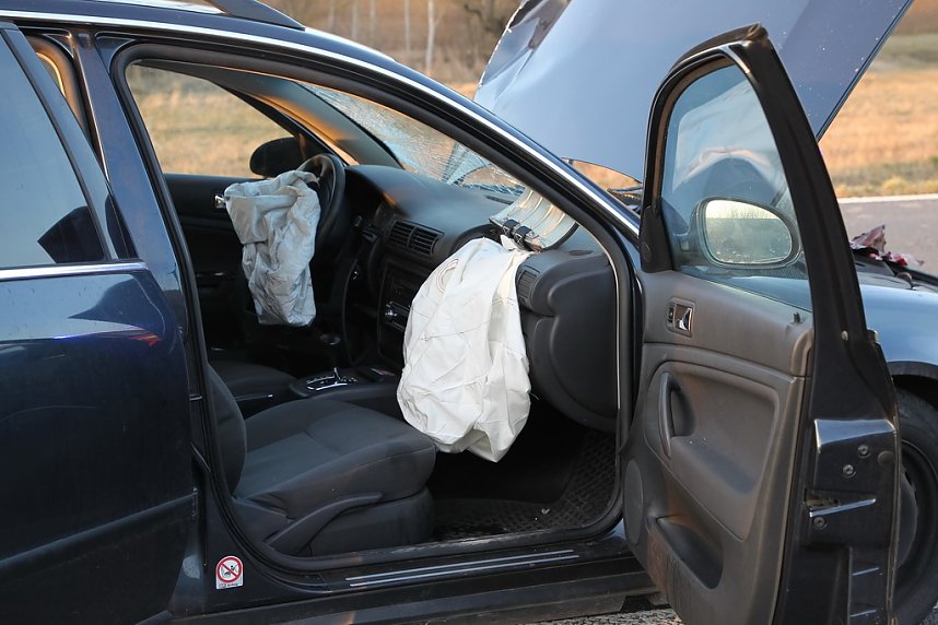 Sechs Menschen bei Unfall verletzt