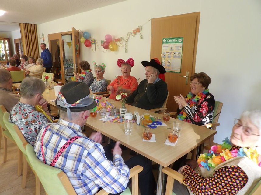 Faschingsfeier in der Segelteichstra&szlig;e