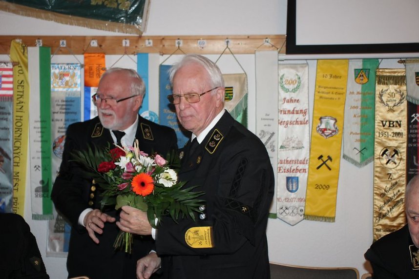 Erfolgreiche Bilanz und Wahl