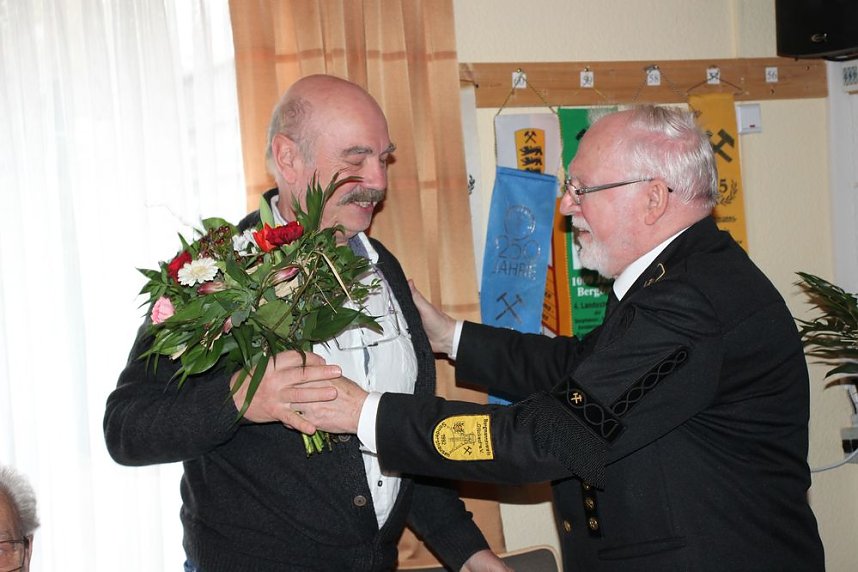 Erfolgreiche Bilanz und Wahl