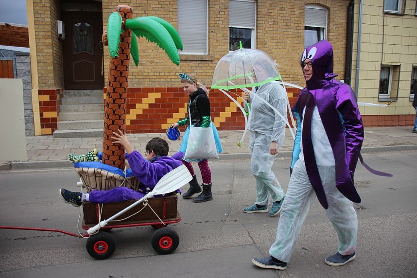 Narrenkappen flogen durch die Luft