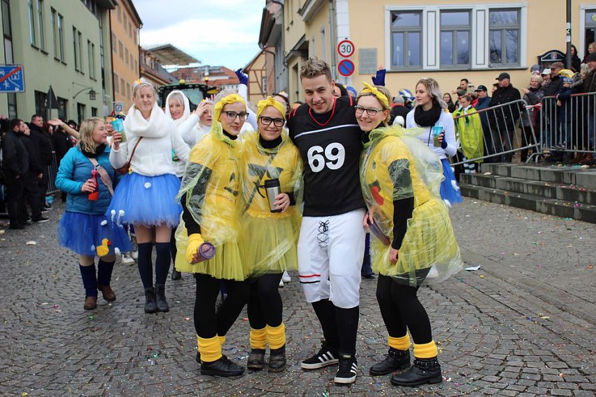 Rosenmontagsumzug nass gemacht