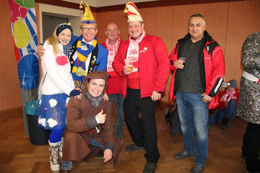 Rosenmontagsumzug nass gemacht