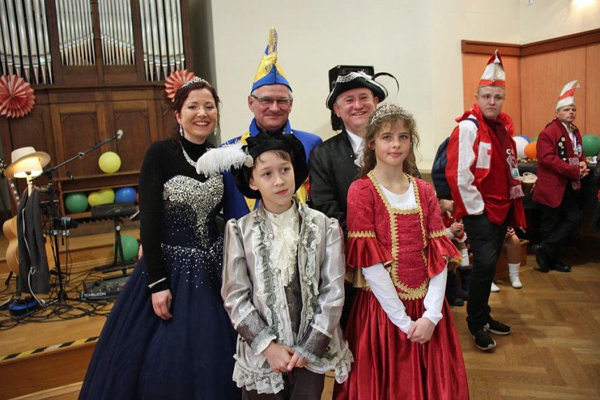 Rosenmontagsumzug nass gemacht