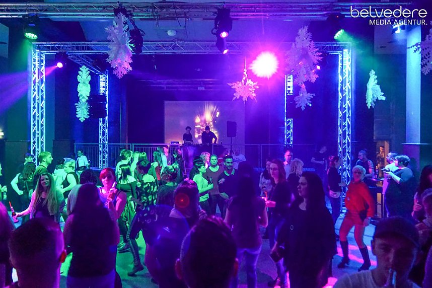 Party im Jugendclubhaus in Nordhausen - der Samstag