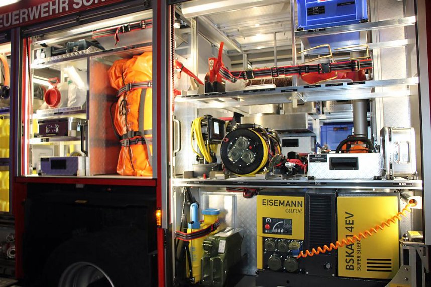 Freiwillige Feuerwehr pr&auml;sentierte HLF20