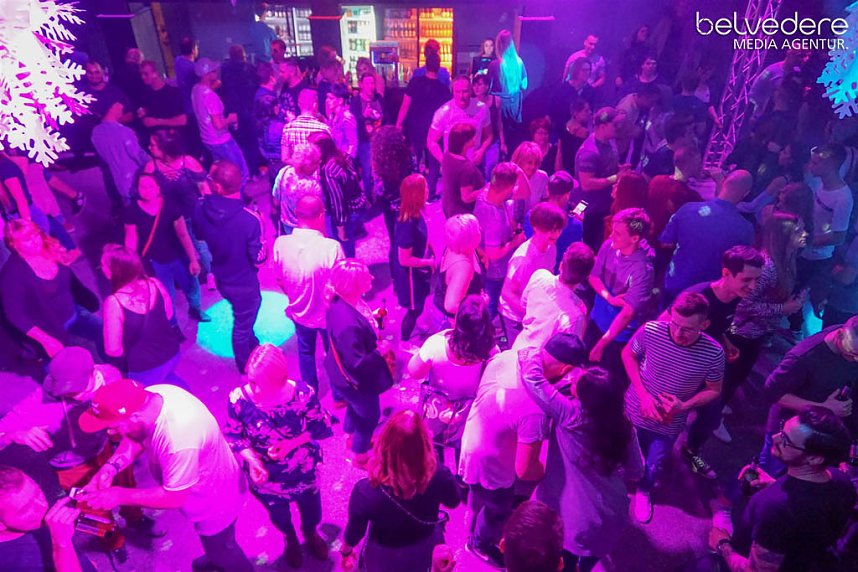 Party im Jugendclubhaus in Nordhausen - der Samstag