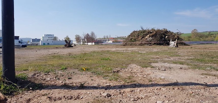 Ostersonntag letztes Osterfeuer im Gewerbegebiet SONLUX/ELSO