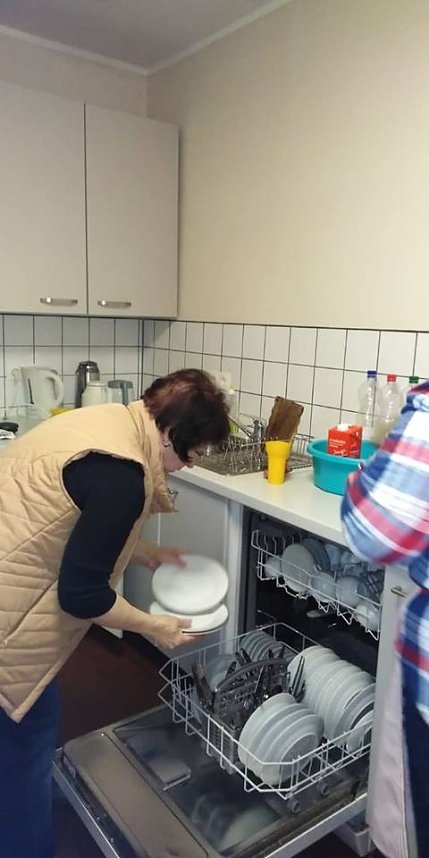 Ein neues Theatertanzst&uuml;ck der Kulturgruppe Kontakt" steht!