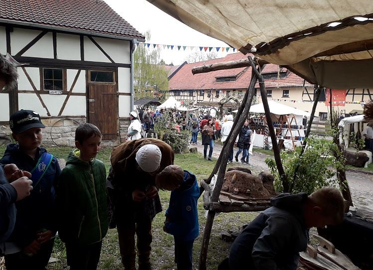 Kinder Kirche on Tour berichtet vom Bl&uuml;tenfest