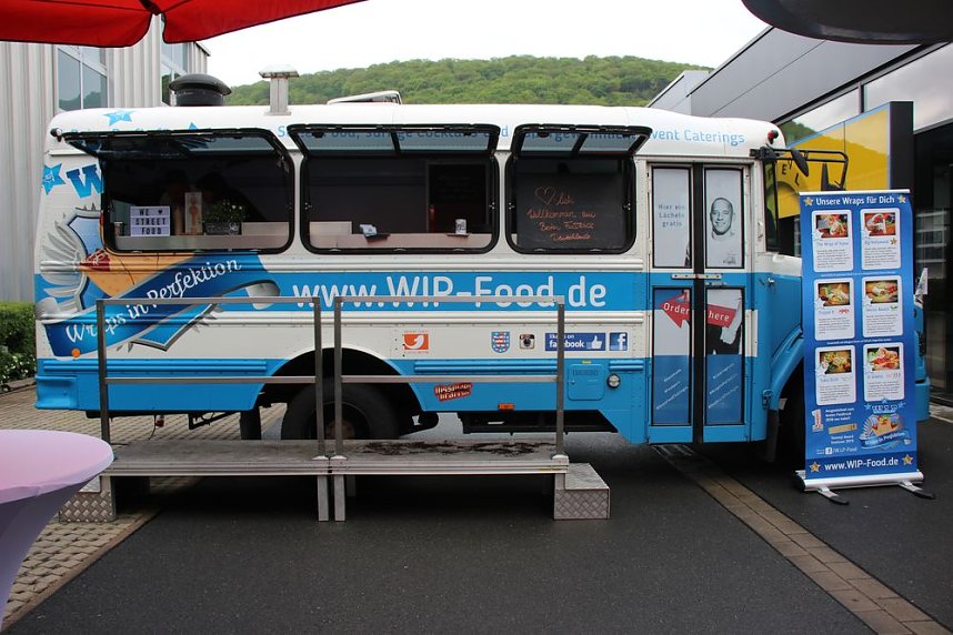 Nach der Arbeit ins Autohaus