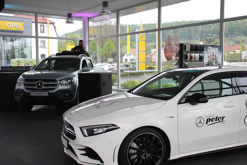 Nach der Arbeit ins Autohaus