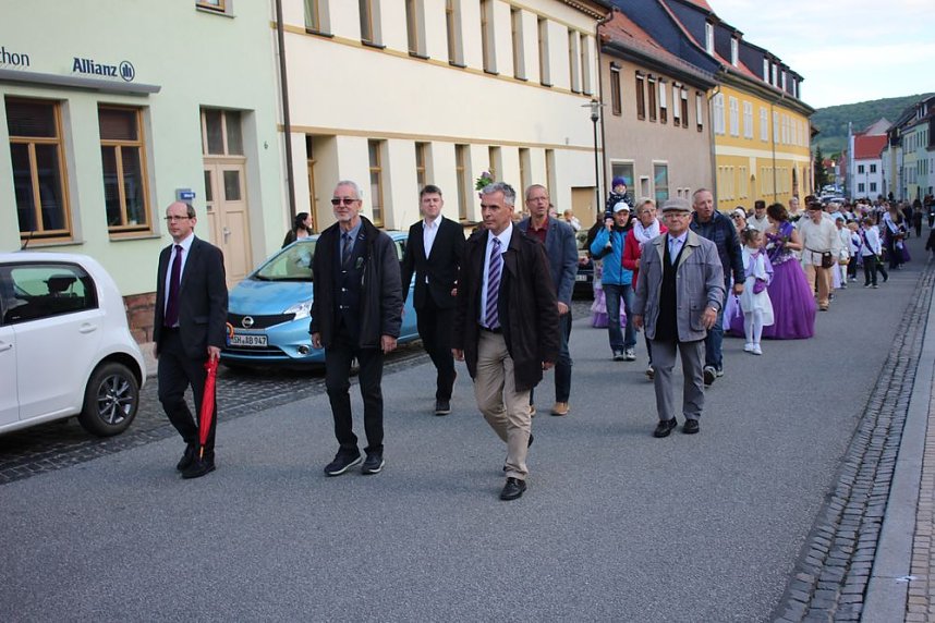 27. Fliederfest er&ouml;ffnet - Verabschiedung Fliederk&ouml;nigin