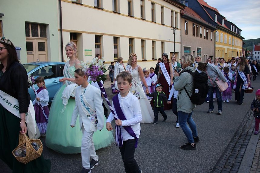 27. Fliederfest er&ouml;ffnet - Verabschiedung Fliederk&ouml;nigin