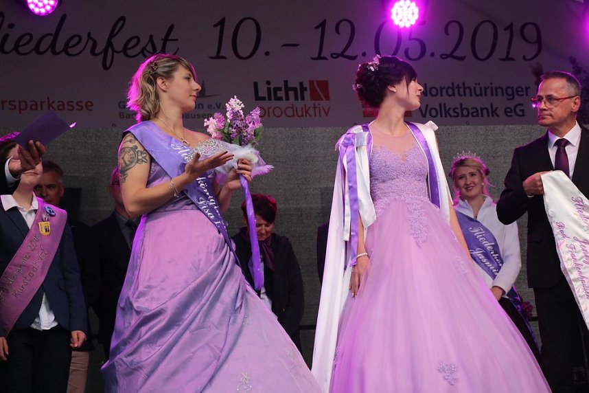 Neue Fliederk&ouml;nigin gekr&ouml;nt