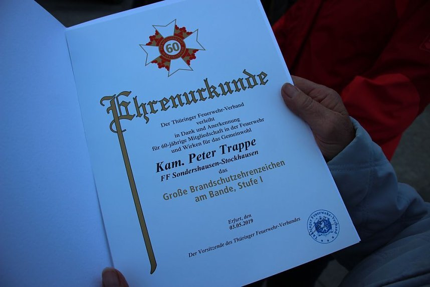 Zum Geburtstag Kamerad geehrt