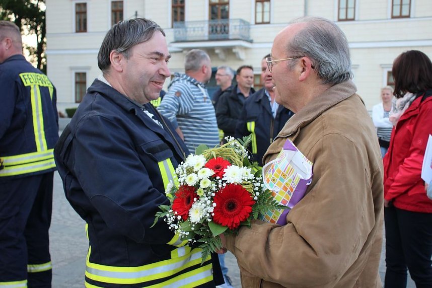 Zum Geburtstag Kamerad geehrt