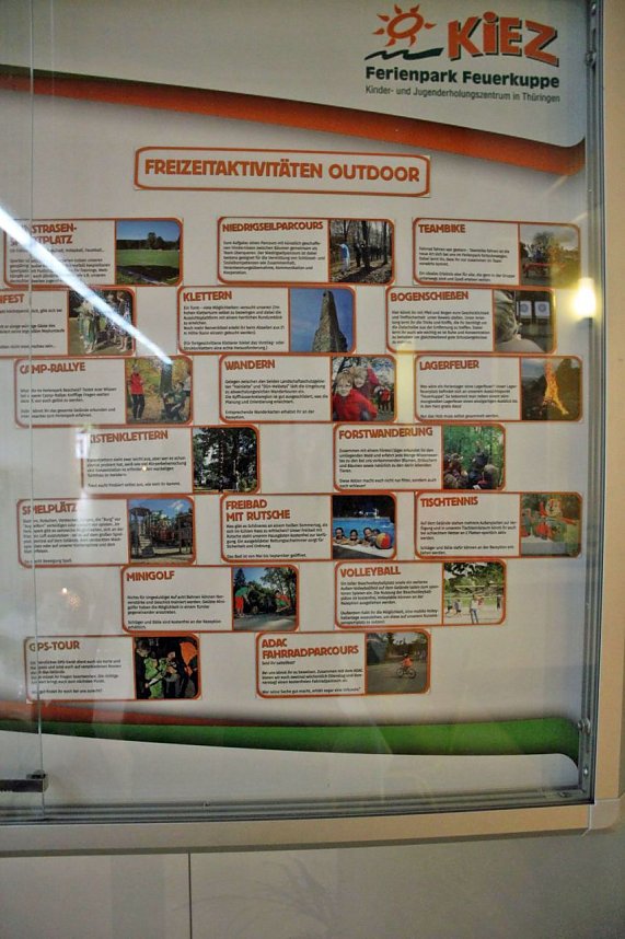 Raumteiler mit D&auml;mmfunktion eingebaut