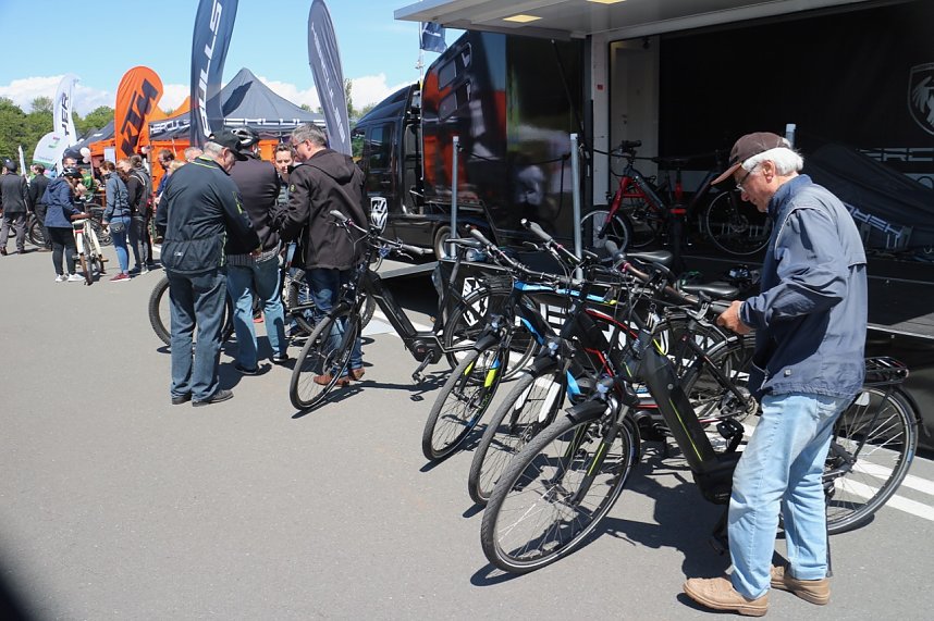 1. Mitteldeutscher Tag der Elektromobilit&auml;t auf dem Autodrom