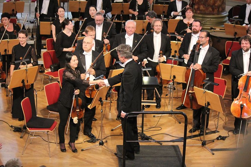 Grandiose Er&ouml;ffnung der Liszt-Biennale