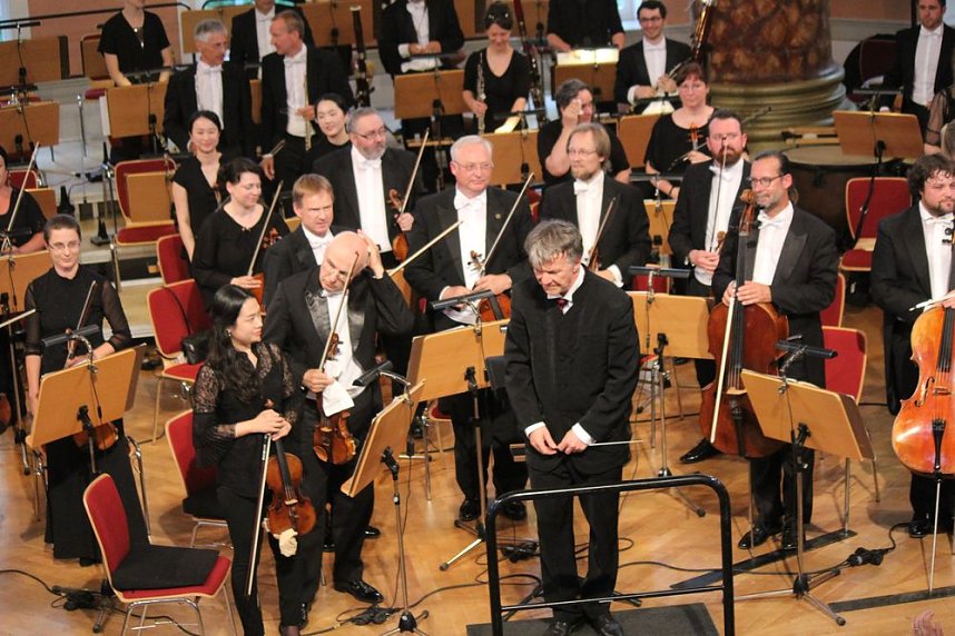 Grandiose Er&ouml;ffnung der Liszt-Biennale