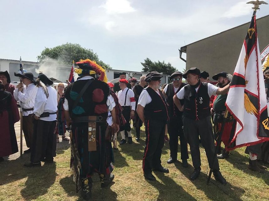 Am Vormittag schwiegen die Kanonen