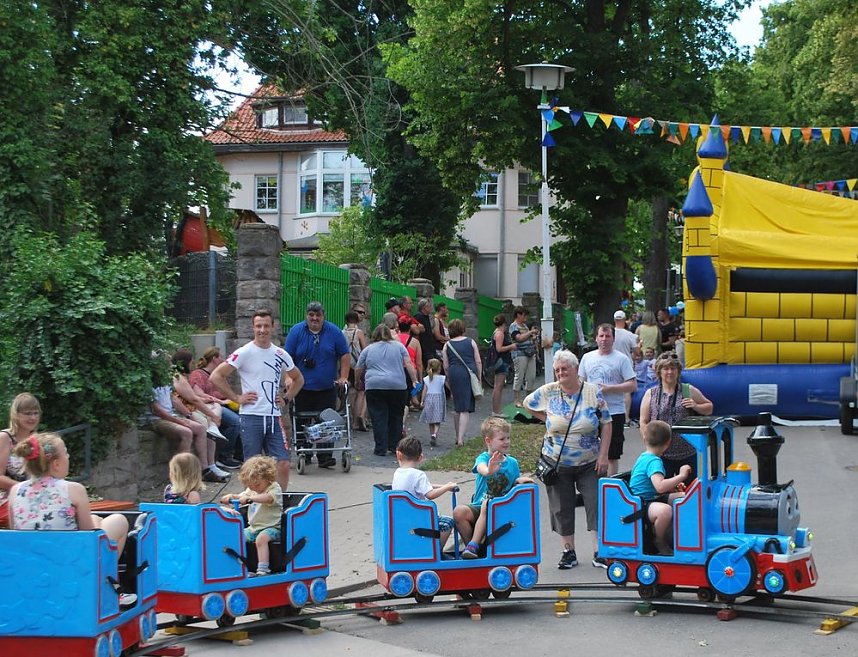 Tolle Stimmung zum  Stra&szlig;enfest