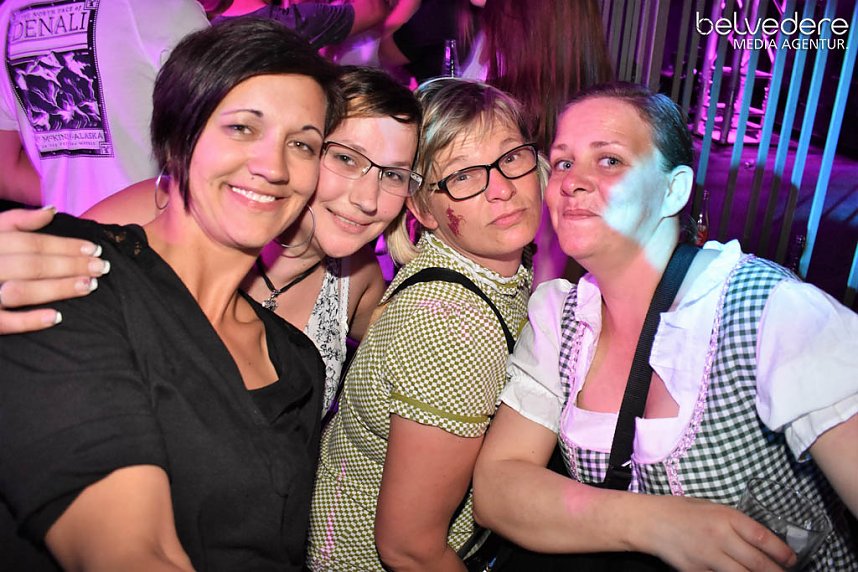 Party im Jugendclubhaus in Nordhausen - der Samstag