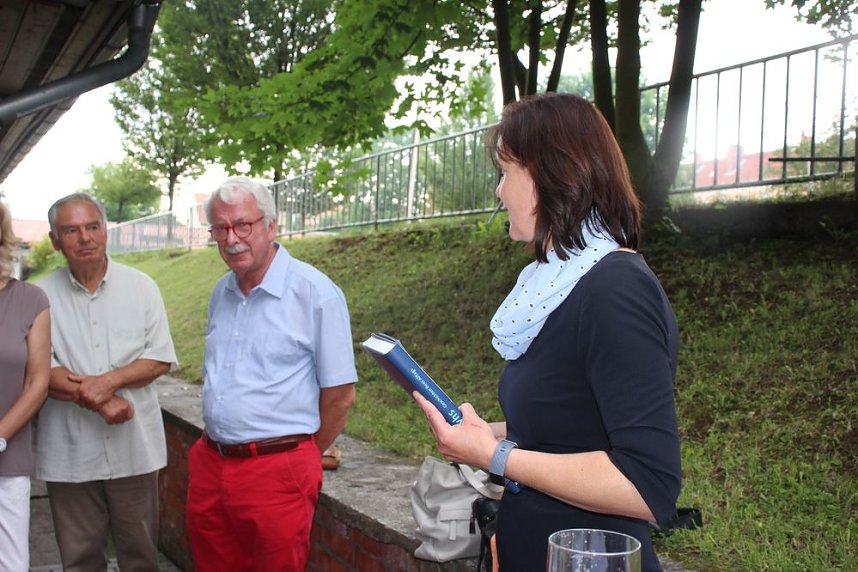 100 Jahre Wissen teilen