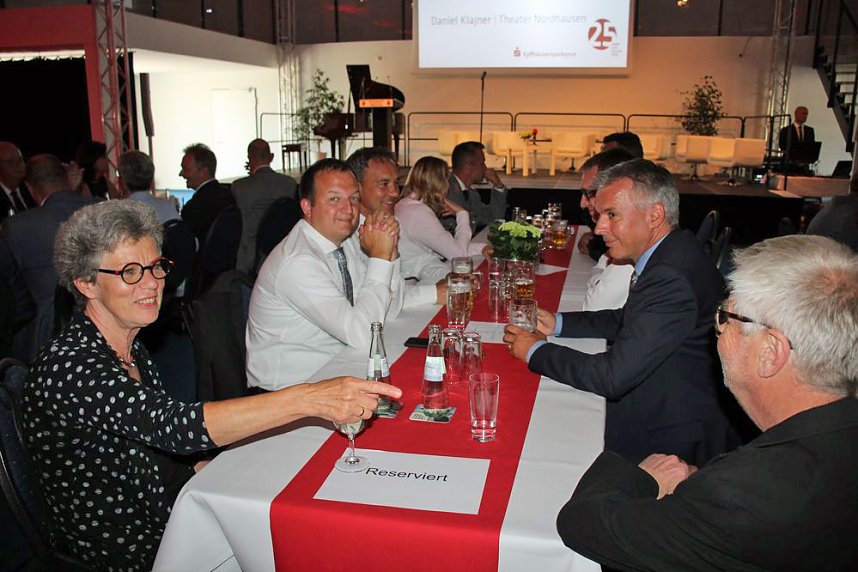 Lockere Gespr&auml;chsrunden zum Jubil&auml;um