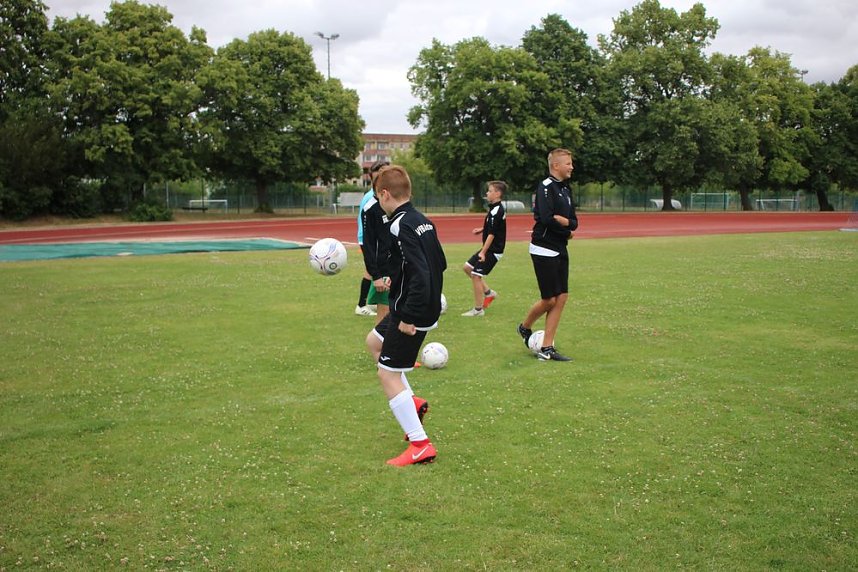 Fu&szlig;ballferienschule &ouml;ffnete Pforten