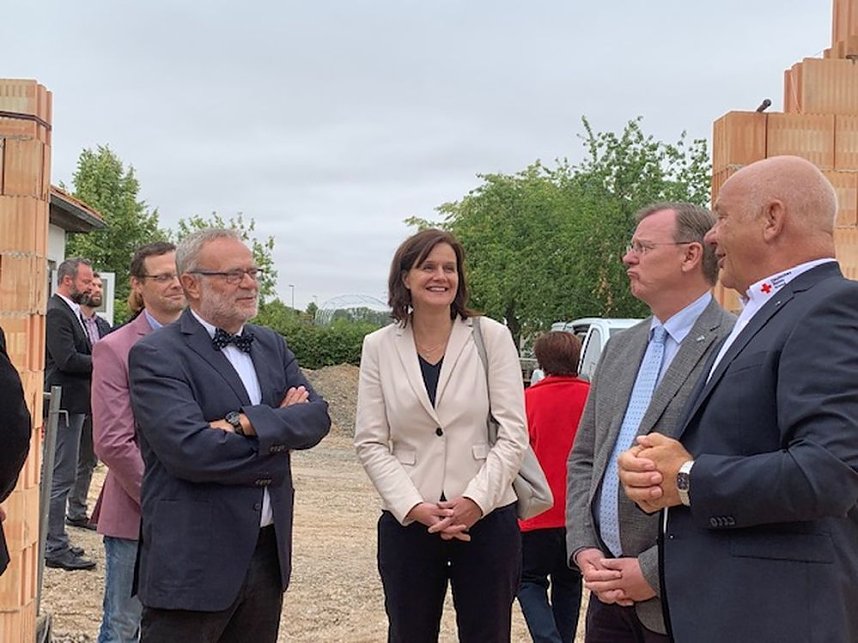 Baustelle der Rettungswache besucht