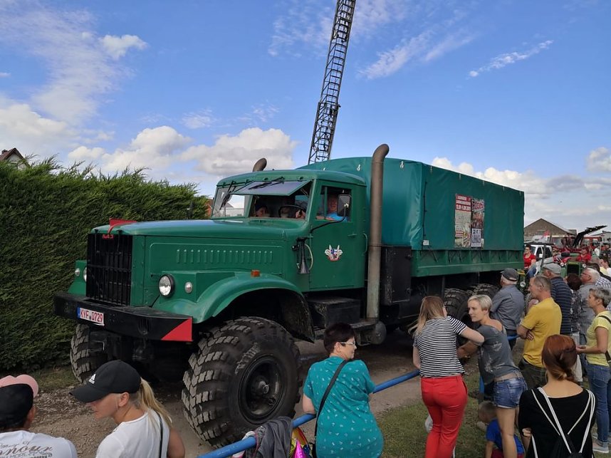 Gro&szlig;es Heimat-, Ernte und Dreschfest in Obertopfstedt