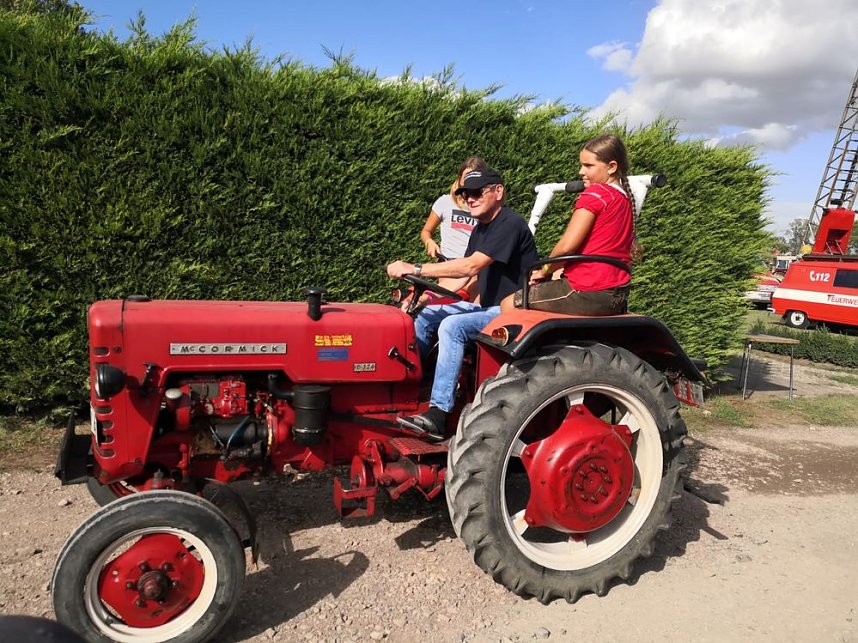 Gro&szlig;es Heimat-, Ernte und Dreschfest in Obertopfstedt
