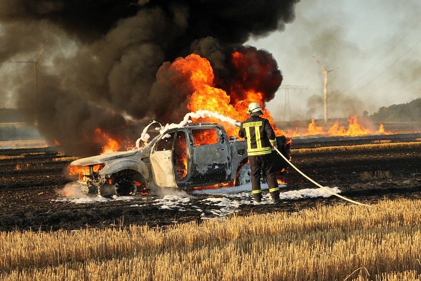 Feldbrand bei Gro&szlig;berndten