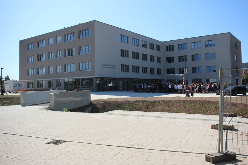 Kyffh&auml;user-Gymnasium offiziell eingeweiht