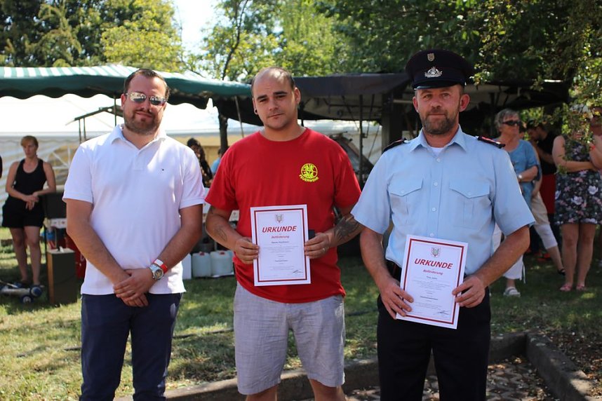 Feuerwehrfest mit Kindersachenbasar