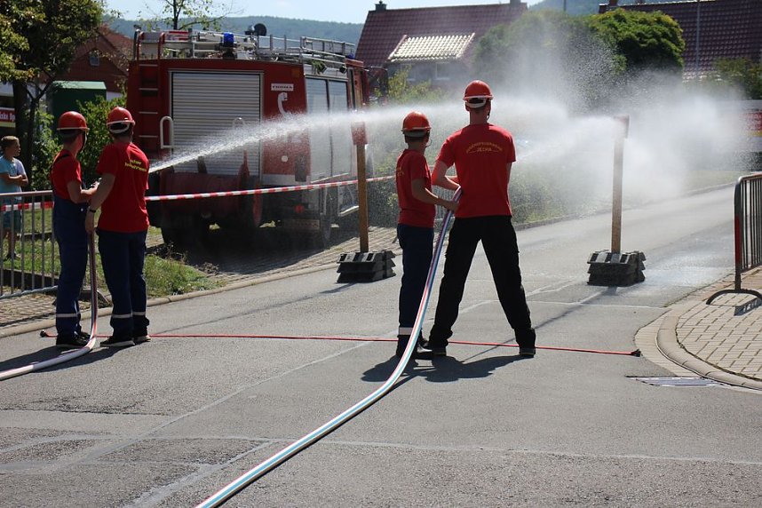 Feuerwehrfest mit Kindersachenbasar