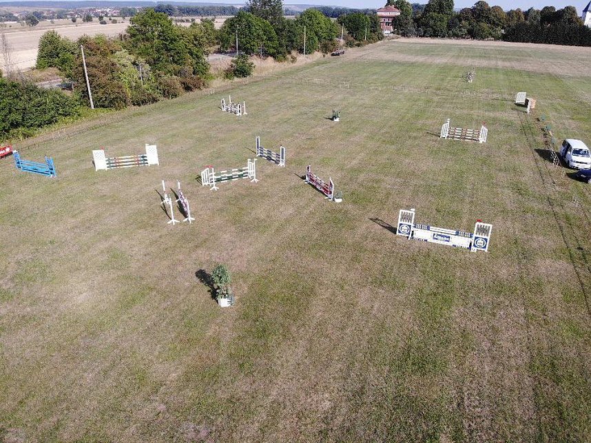 Dressur- uns Springturnier in Donndorf