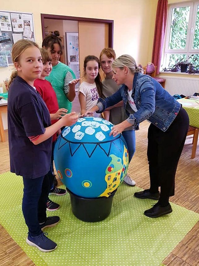 GLOBE ART im KinderKunstKeller